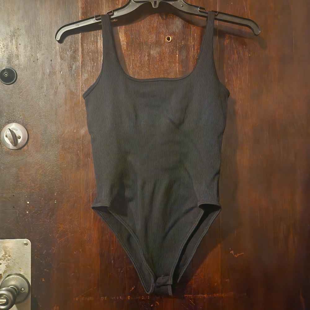 Black ribbed body suit